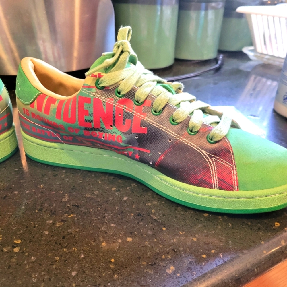 Rare Mohammed Ali Addidas.   They are size 10.5 US.